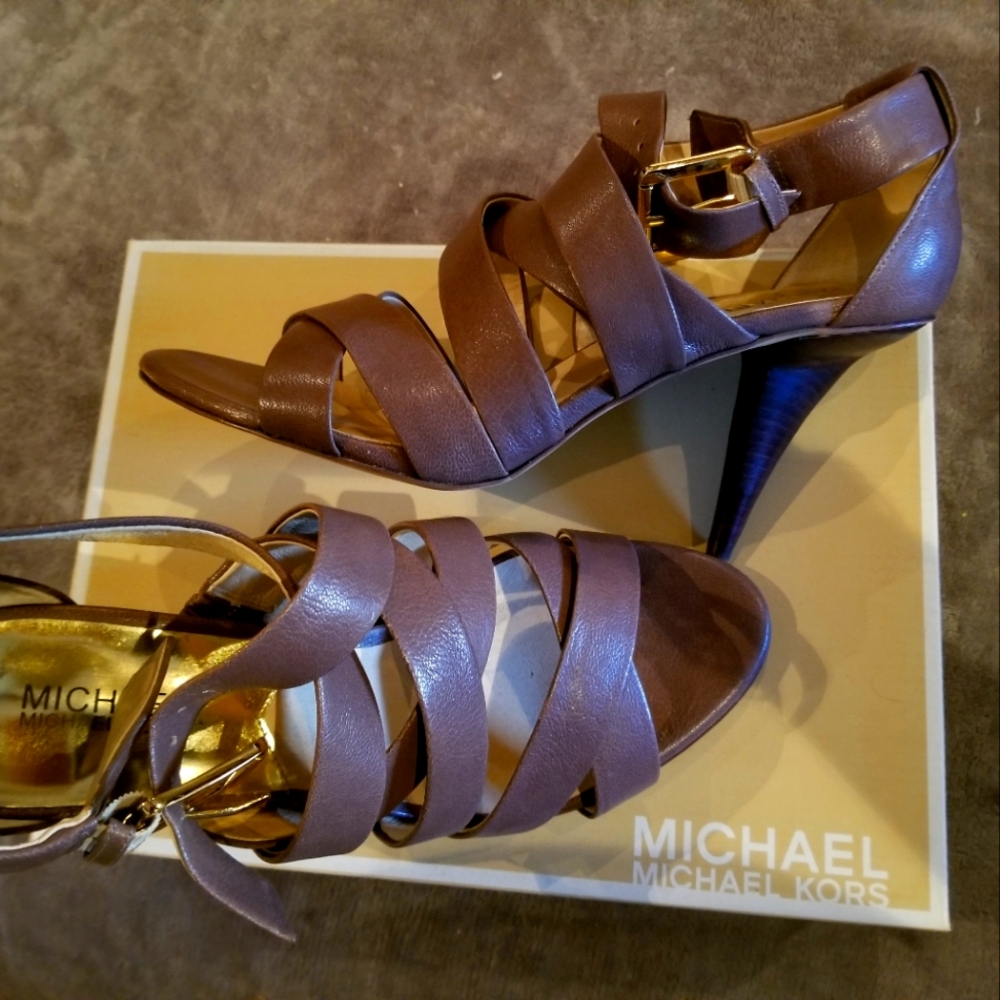 Women shoes
